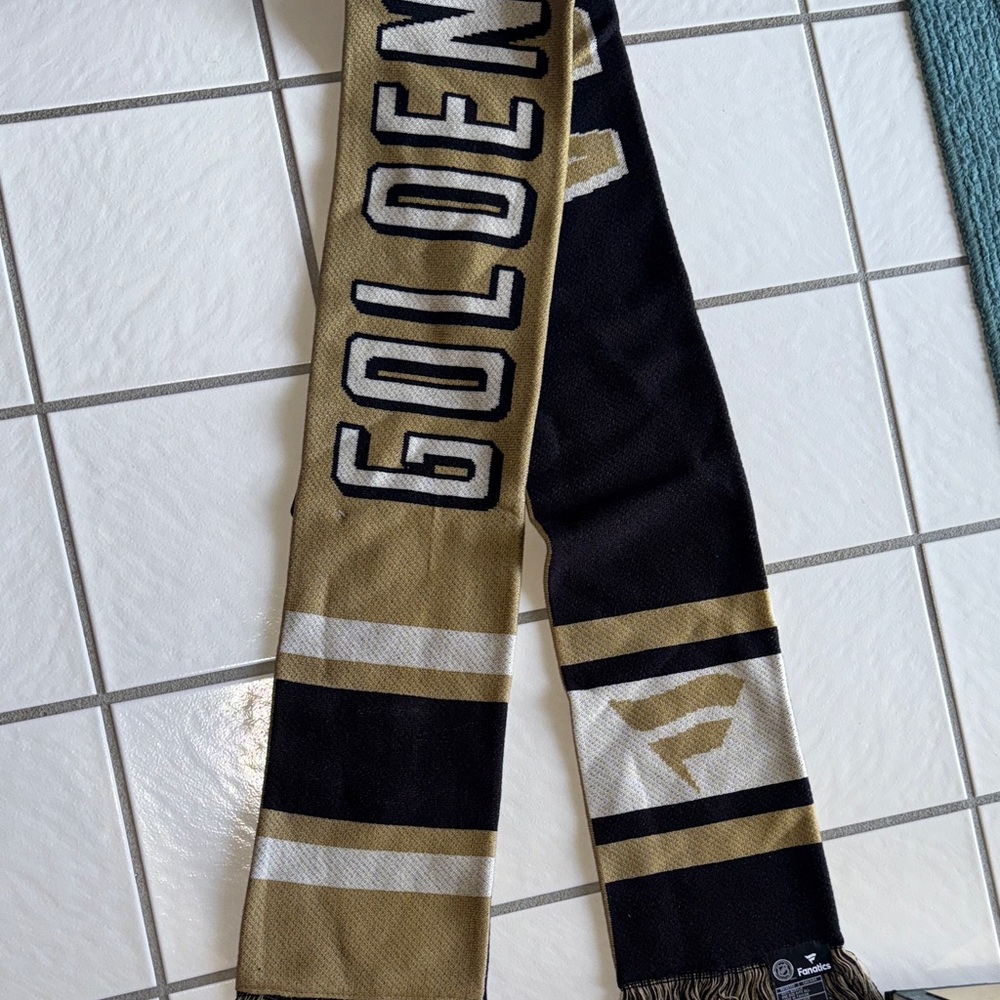 Vegas golden nuggets NHL scarf